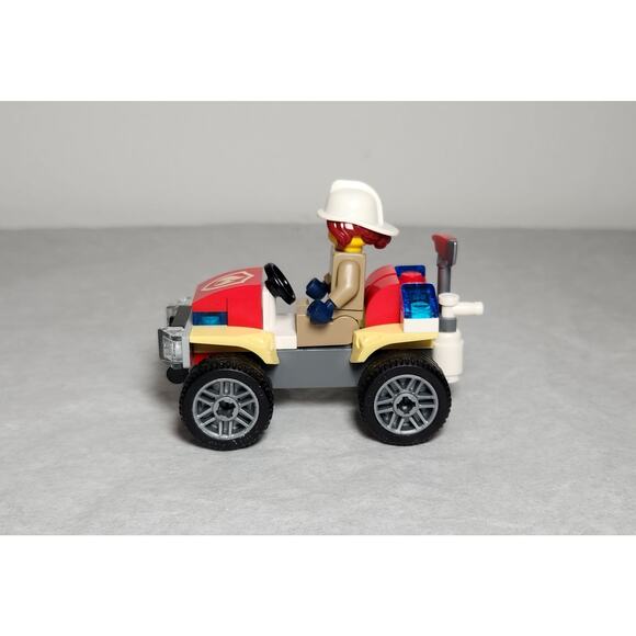 Lego City Firefighter With Vehicle & Helicopter Pilot Set 60248 Built Pre-owned - Picture 2 of 9